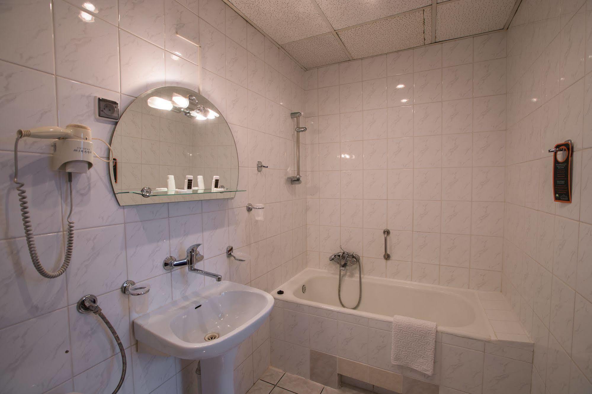 Hotel Kapitan Szczecin Exteriör bild